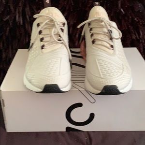 Air Max 270 SE